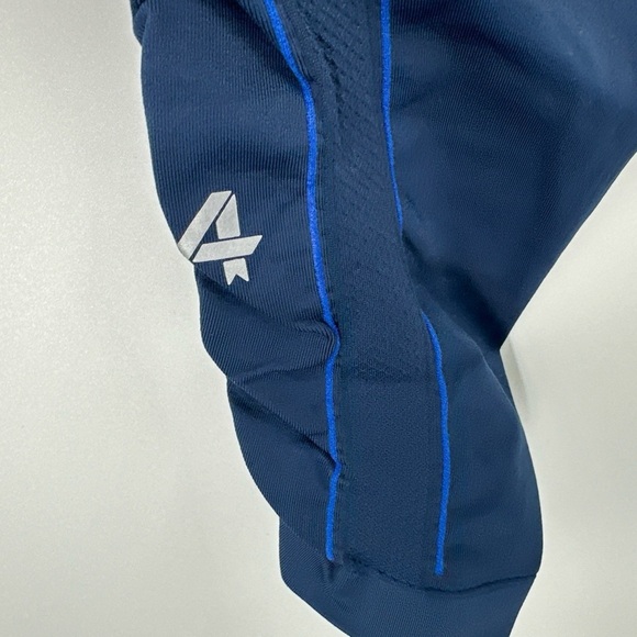 Fourlaps Aero Seamless Legging Midnight Blue Sz XL NWT $118 - Picture 4 of 7